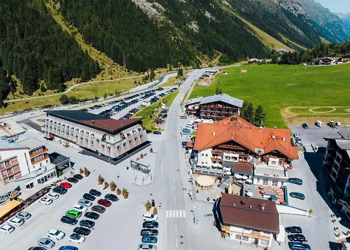 Hotel Mittagskogel Pitztal