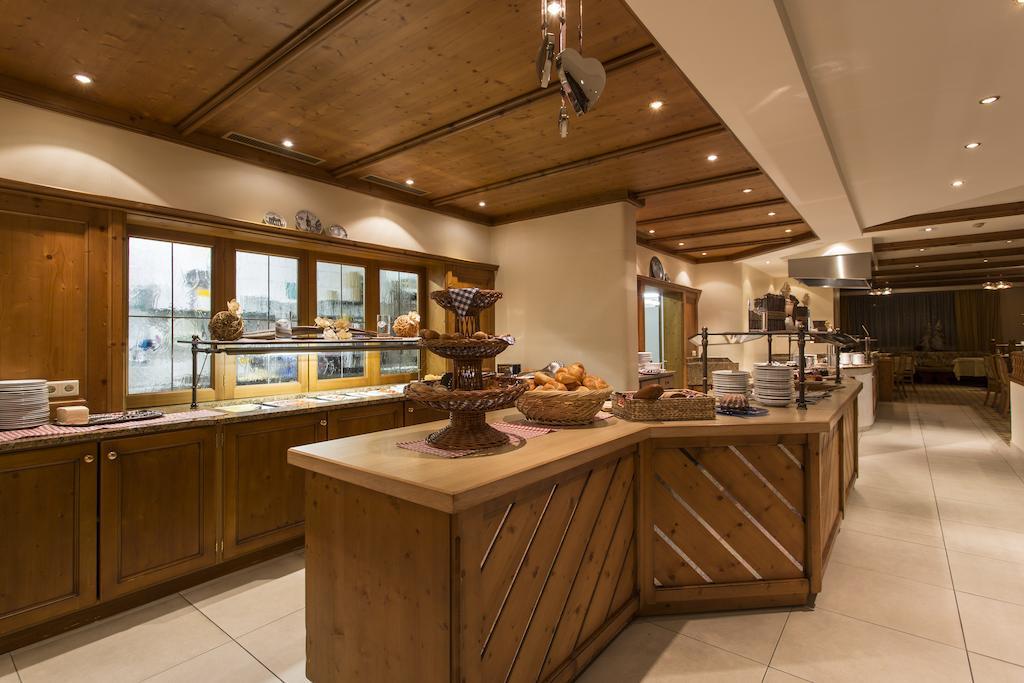 Mittagskogel Pitztal Hotel 4*